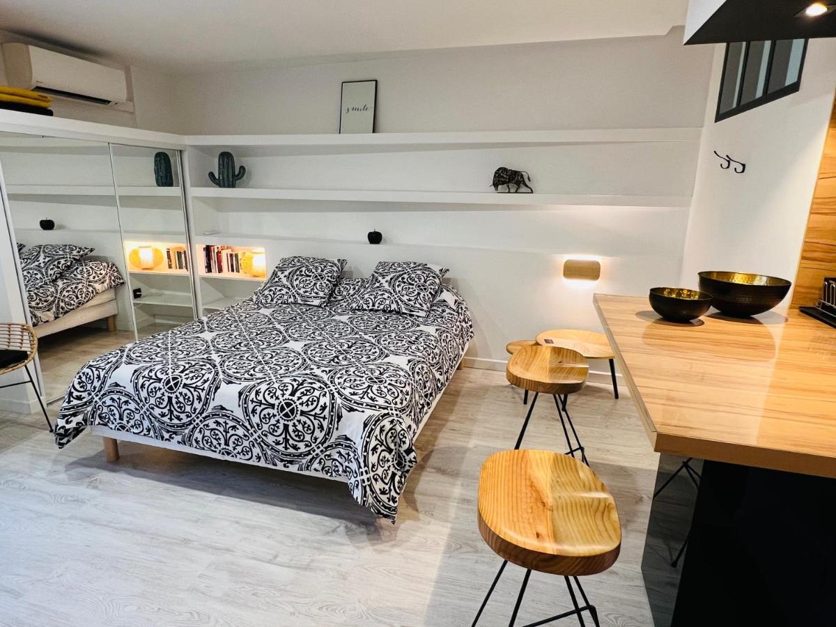 Feel@Home Nemausus « Le 42 » นีมส์ ภายนอก รูปภาพ